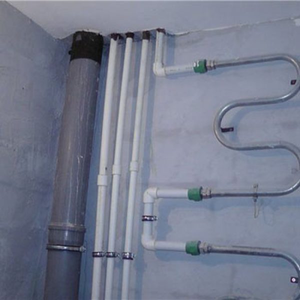 zamena-stoyaka-kanalizacii-chugunnogo